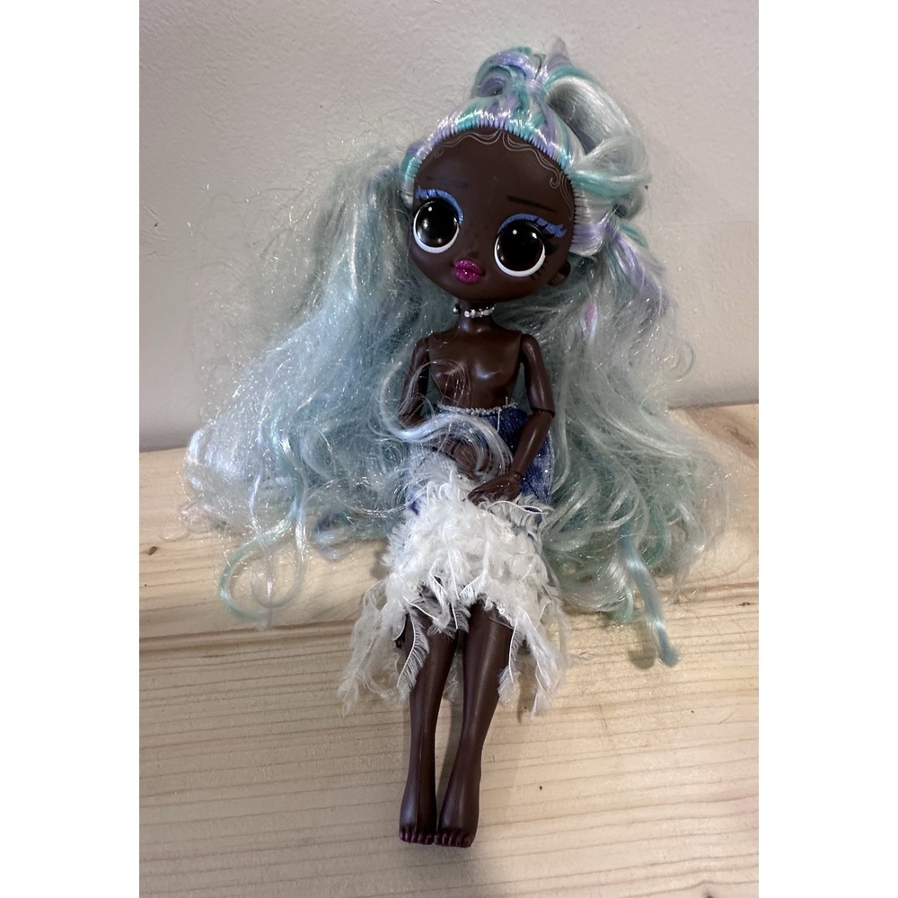 LOL Surprise OMG Doll Aqua Blue Hair Glitter Eyes Fashion Doll MGA